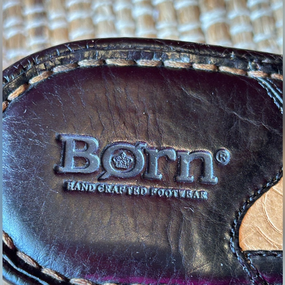 BORN s7 blk leather slide platforms-look NEW-Born quality, comfort, fit & style - Picture 6 of 10